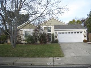 499 Camellia Ct, Benicia, CA 94510-1400