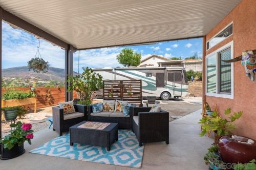 1497 Miss Elle Way, Alpine CA  91901-3981 exterior