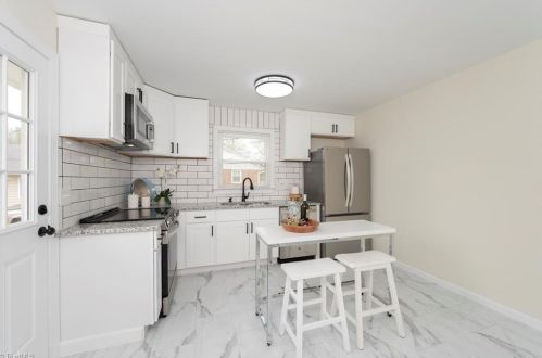 2601 Daye Dr, Greensboro NC  27406-6205 exterior