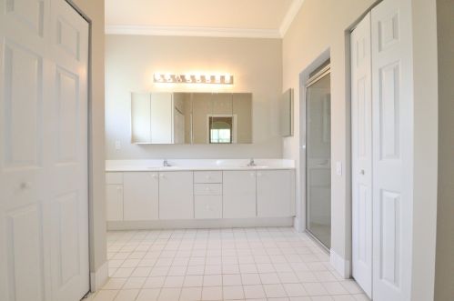 400 Sunview Way, Fort Pierce FL  34986-2655 exterior