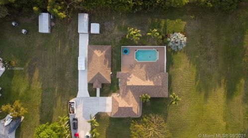 16389 74th Ave, West Palm Beach, FL 33418-7616
