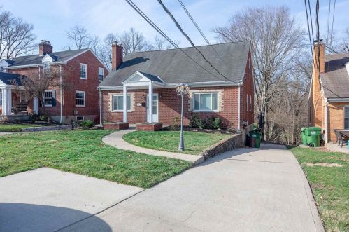 25 Ashton Rd, Covington, KY 41017-2714