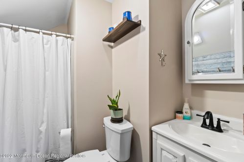 671 Thoroughfare Rd, Bricktown NJ  08723 exterior