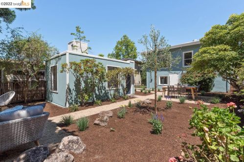 2718 Russell St, Berkeley CA 94705-2333 exterior