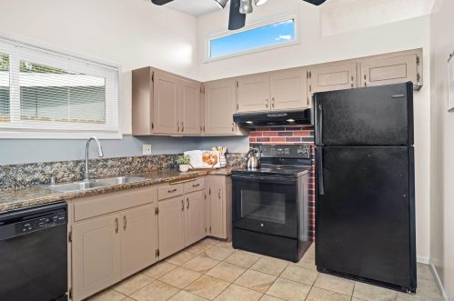 4551 Mount La Platta Pl, San Diego CA 92117-3045 exterior