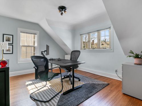 2928 Smt Ave, Milwaukee WI 53211-3440 exterior