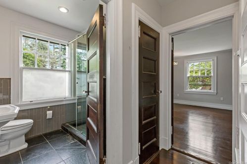 44 Greenridge Ave, White Plains NY  10605-1622 exterior