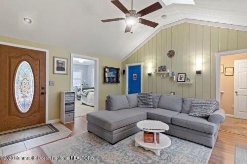 84 Woodland Dr, Bricktown NJ  08723-7431 exterior