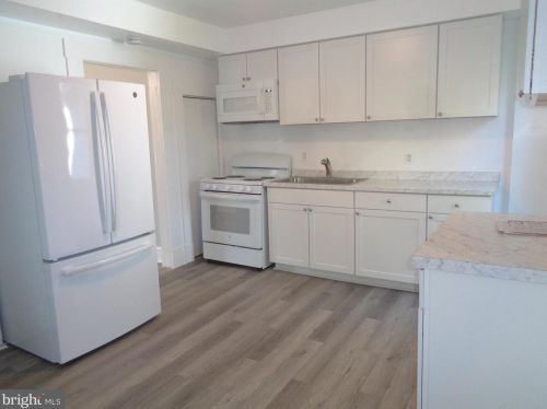 207 Prince Edward St, Fredericksburg VA  22401-6034 exterior