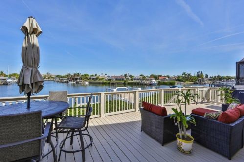 823 Symphony Isles Blvd, Ruskin FL  33572-2743 exterior