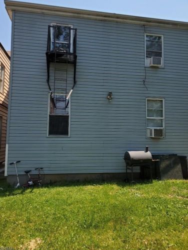 448 27th St, Paterson NJ  07514-1814 exterior
