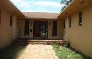1204 91st St, Miami, FL 33138-3453