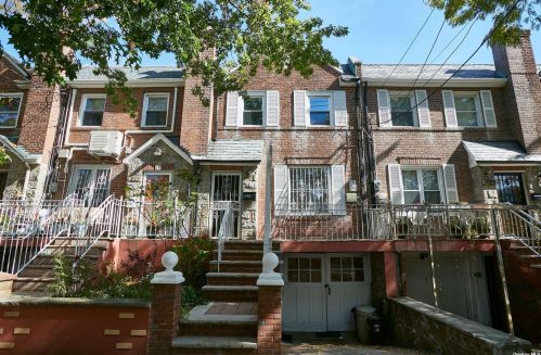 4218 Bruner Ave, Bronx, NY 10466-2006