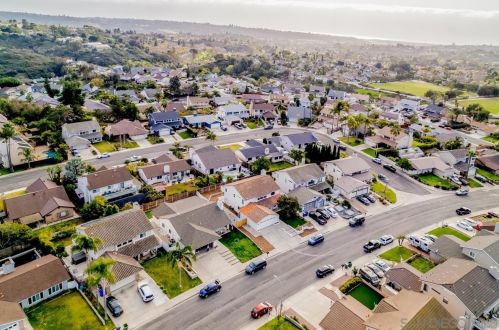 3775 Carnegie Dr, Oceanside CA  92056-6321 exterior