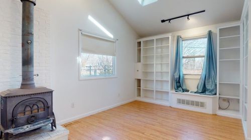 70 Pat Cir, North Kingstown RI  02852-2041 exterior