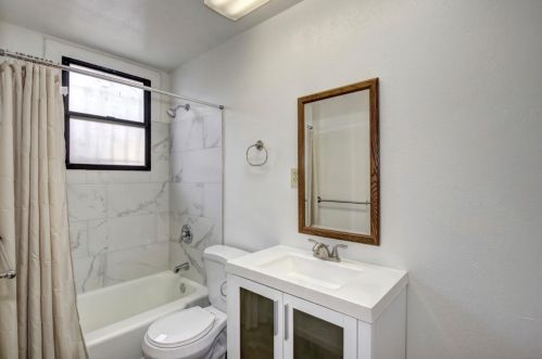 913 Court St, Woodland CA  95695-3520 exterior