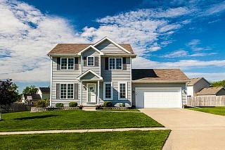 719 48th St, Ankeny, IA 50023-8292