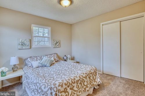 305 Harrison Cir, Locust Grove VA  22508-5256 exterior