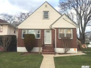 169 Marshall St, Hempstead, NY 11550-7228