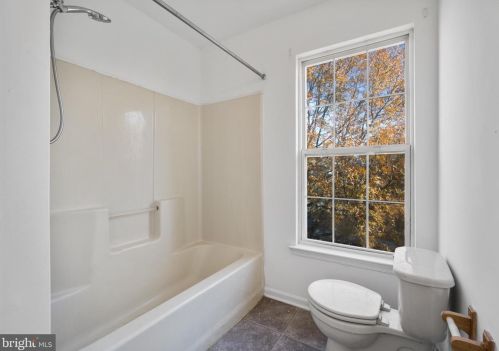 922 Gray St, New Castle DE 19720-6035 exterior