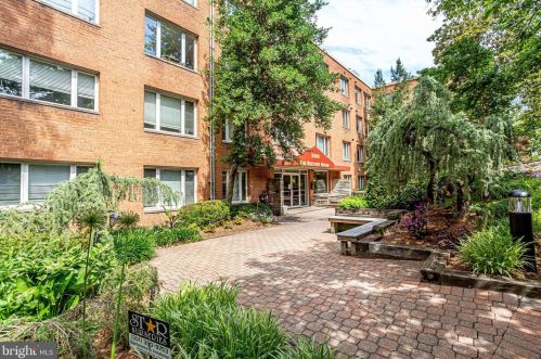 2400 41st St, Washington DC  20007-4940 exterior