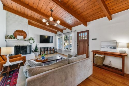 360 Milagra Dr, Pacifica CA  94044-2335 exterior