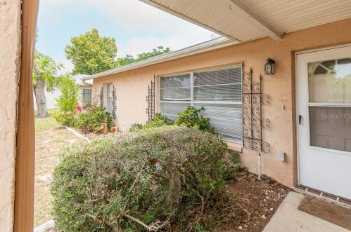 8531 Woodcrest Dr, Port Richey, FL 34668-2450
