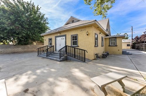 1917 Lewis Ave, Fresno, CA 93701-1039