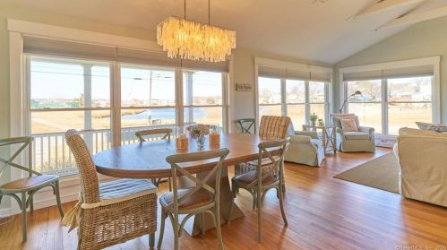 105 Sound Breeze Ave, Groton, CT 06340-8949