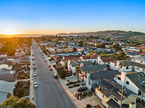 1575 Saratoga Ave, Pismo Beach, CA 93433-1883