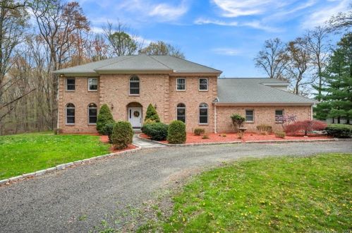 226 Rutland Rd, Milford, CT 06461-1809