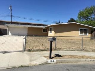 124 Vodden St, Rialto CA  92376-7043 exterior