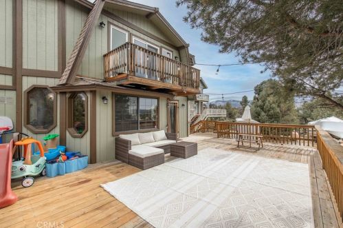 1526 Monte Vista Dr, Big Bear City CA  92314 exterior