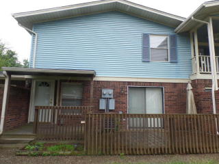 3110 Valley Side Ct, Louisville, KY 40214-3918