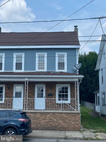 21 Grand Ave, Porter, PA 17980-1136