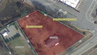 709 Old Rutherford Rd, Taylors, SC 29687-5748