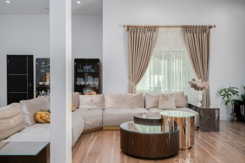 3411 Chevy Chase Dr, Glendale CA  91206-1418 exterior