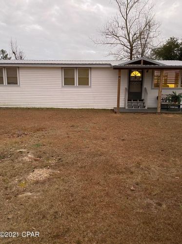 15645 Scotty Ln, Youngstown, FL 32466-1702