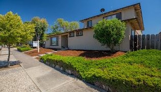 1451 Gabilan Dr, Hollister, CA 95023-5962