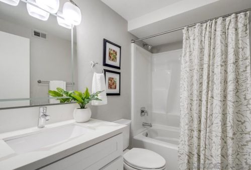 4168 Genesee Ave, San Diego CA  92111-2716 exterior