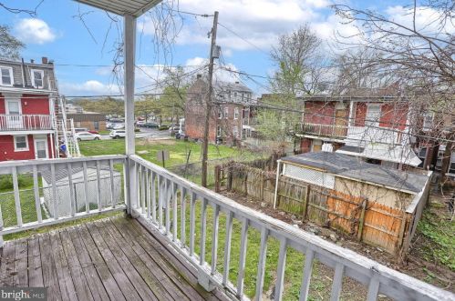 627 Oxford St, Harrisburg PA  17110-2521 exterior