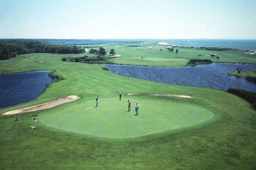 23 Flying Cloud Cir, Mashpee MA  02649-4708 exterior