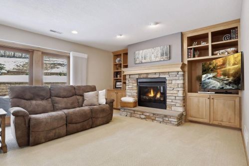 1119 Sommers St, Hudson WI  54016-2360 exterior