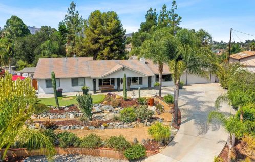 9242 Jovic Rd, Lakeside, CA 92040-4504