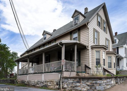 333 Spruce St, Harrisburg PA  17113-2419 exterior