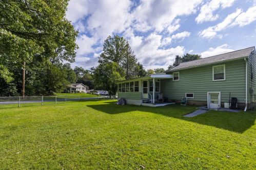 2 Merrimac Rd, Poughkeepsie NY  12603-5661 exterior