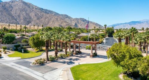 972 Mira Grande, Palm Springs CA  92262-1212 exterior