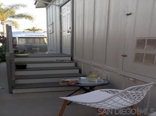 1549 Vulcan Ave, Encinitas CA  92024-1546 exterior