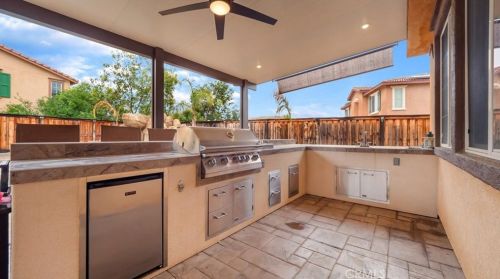 41062 Crimson Pillar Ln, Lake Elsinore CA  92532-1550 exterior