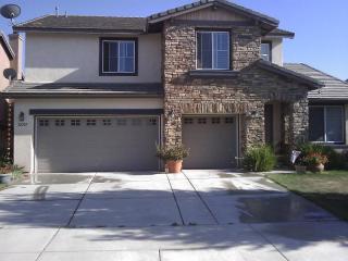 32207 Rosemary St, Winchester, CA 92596-8965